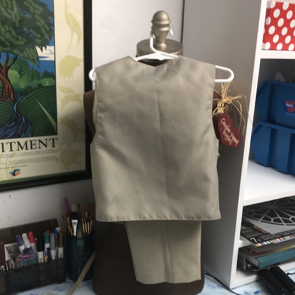 Boy 4 regular vest and pants brown - Picture 3 of 6